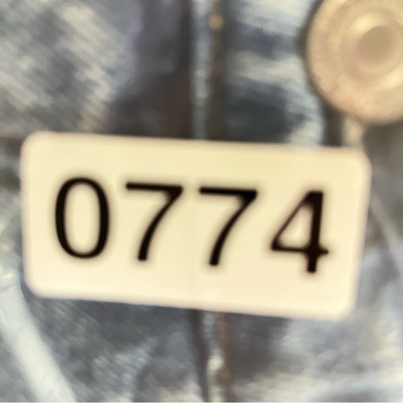 A&F 27/4s Dad Curve Love high rise Jeans Abercrombie & Fitch short the - Picture 11 of 11